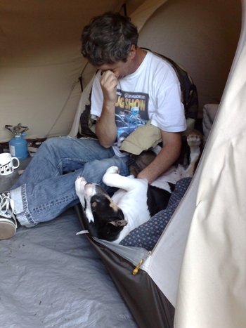 Wake up Davey, I wanna play!
